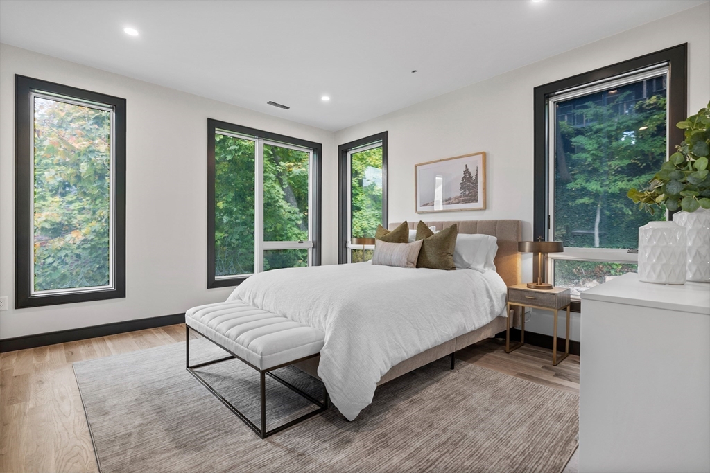 267 Tappan Street, Unit 2 Brookline, MA 02445 - Photo 15 of 20