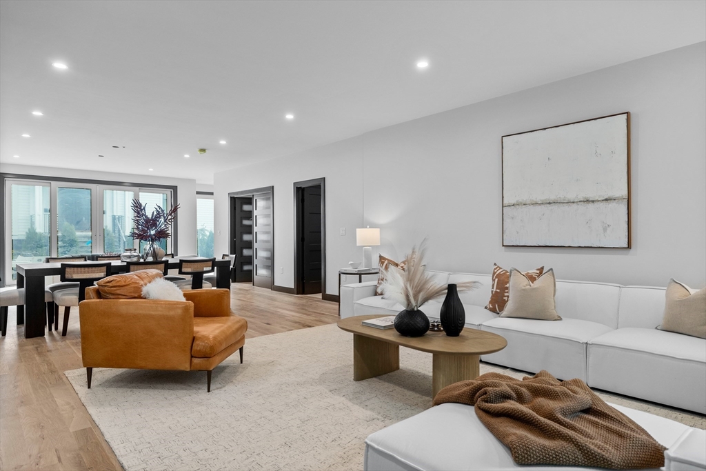 267 Tappan Street, Unit 2 Brookline, MA 02445 - Photo 4 of 20