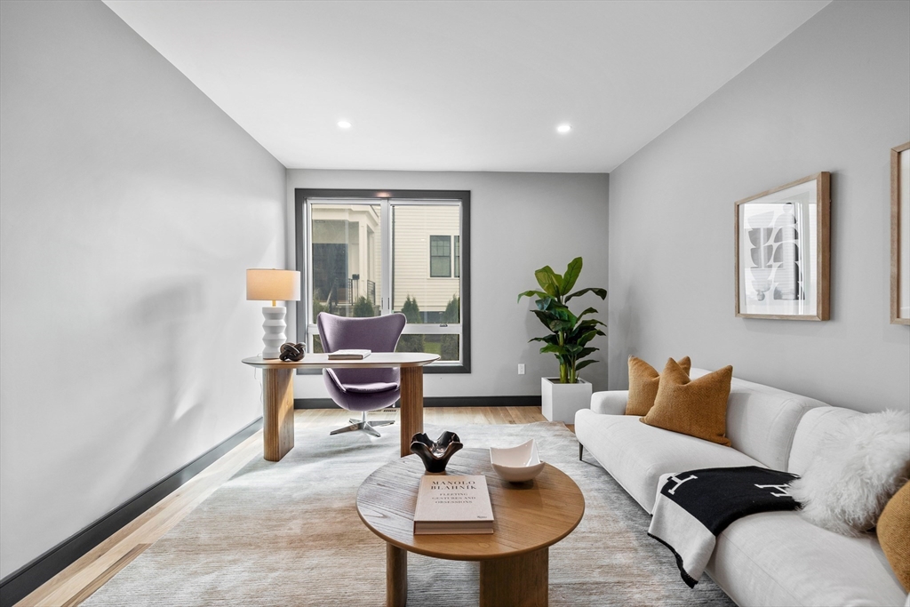 267 Tappan Street, Unit 2 Brookline, MA 02445 - Photo 10 of 20