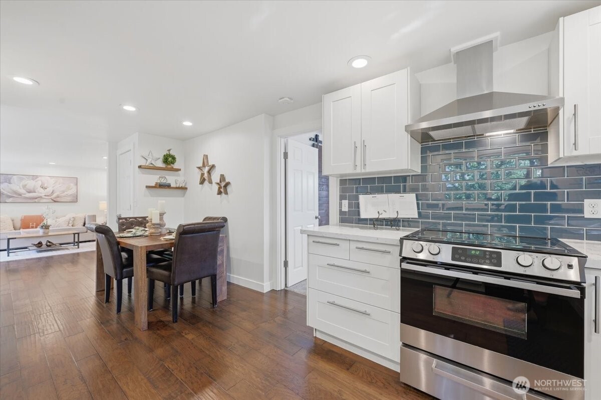 2804 East Howell Street Seattle, WA 98122 - Photo 13 of 25