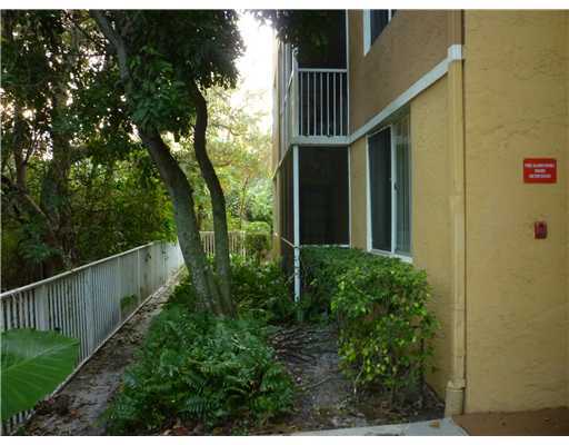 3995 West McNab Road, Unit B304 Pompano Beach, FL 33069 - Photo 1 of 9 Primary Photo