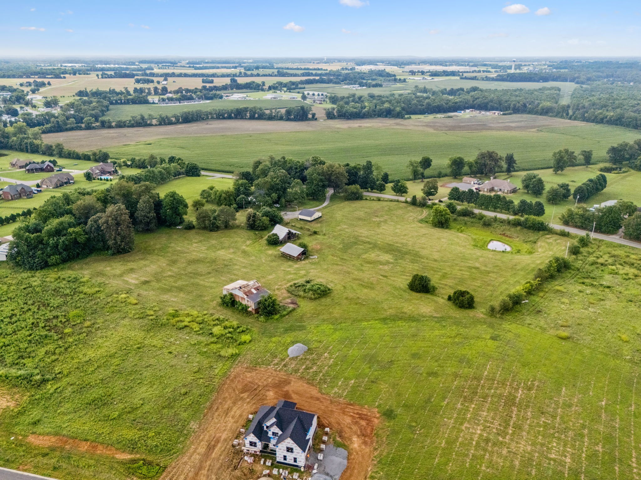 350 Port Royal Road Clarksville, TN 37040 - Photo 19 of 19 a view of a lake with a mountain