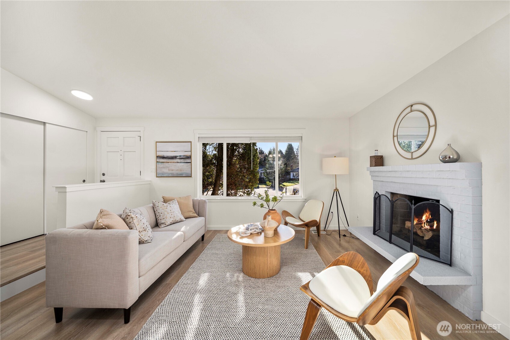 719 213th Street Southeast Bothell, WA 98021 - Photo 4 of 26