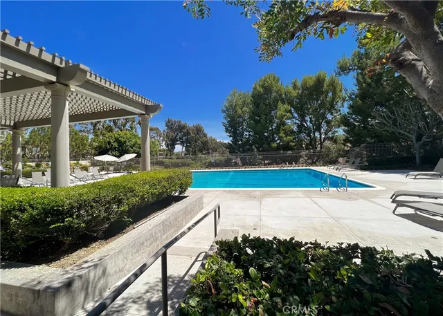 $1,275,000 | 14 Rainbow Ridge, Irvine, CA 92603