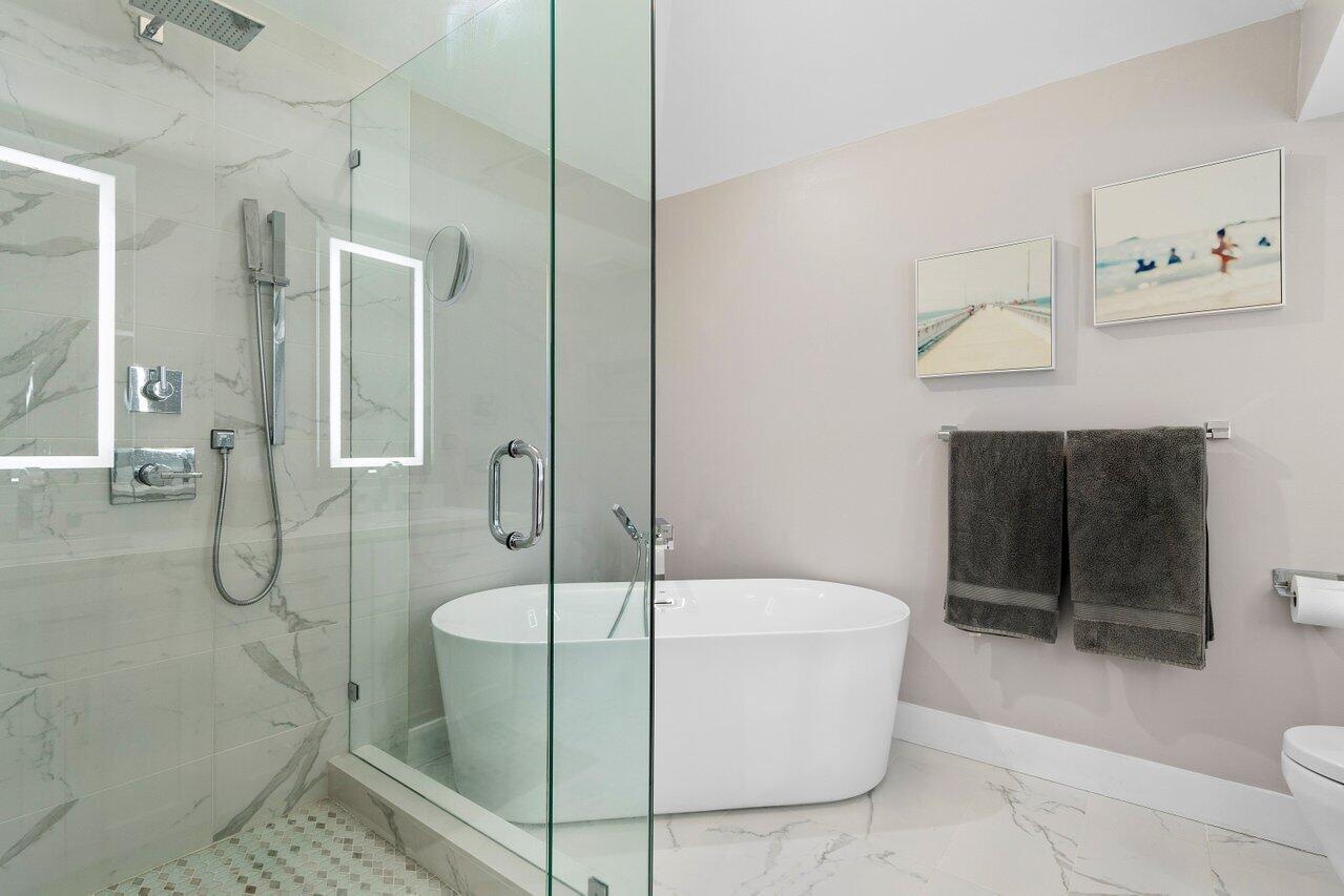 5083 Lake Catalina Drive, Unit B Boca Raton, FL 33496 - Photo 22 of 56 Primary Bathroom