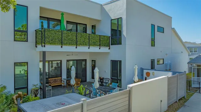 $2,300,000 | 1755 7th Street, Sarasota, FL 34236