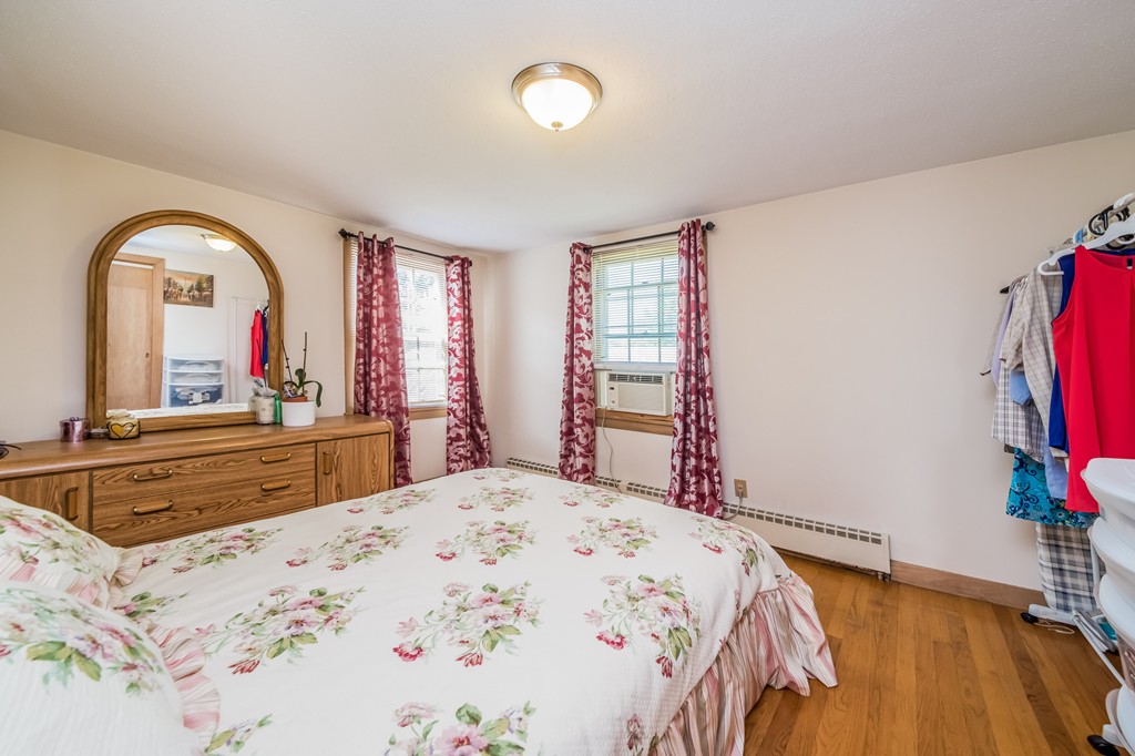 48 Dayton Street Springfield, MA 01118 - Photo 17 of 27 Gallery Image 17