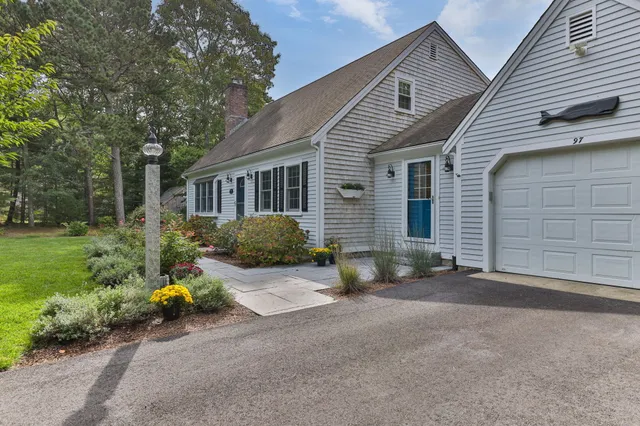$842,500 | 97 Roosevelt Road, Cotuit, MA 02635