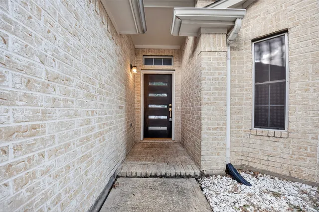 $1,990 | 17002 Analisa Circle, Houston, TX 77084