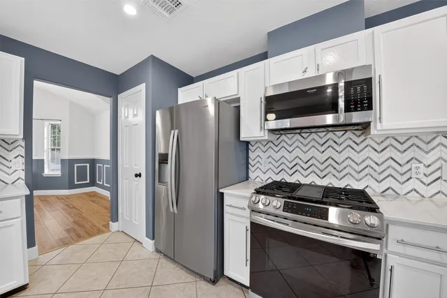 $1,990 | 17002 Analisa Circle, Houston, TX 77084