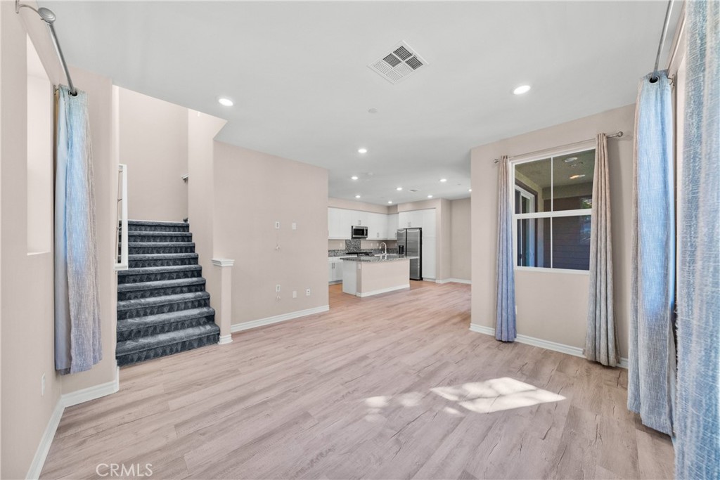 17868 Upton Carson, CA 90746 - Photo 11 of 27 Gallery Image 11