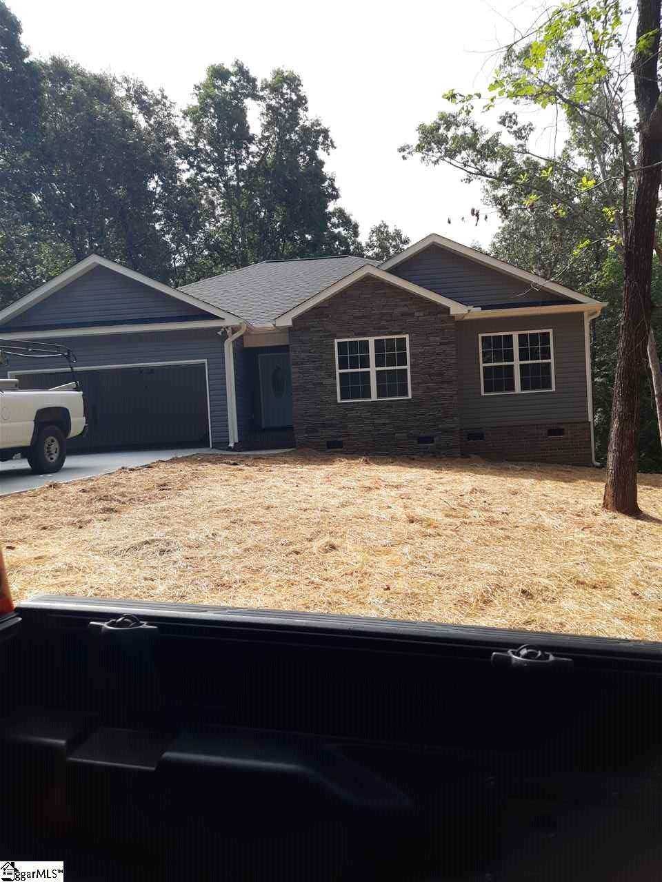 216 Ginko Ridge Pickens, SC 29671 - Photo 1 of 16