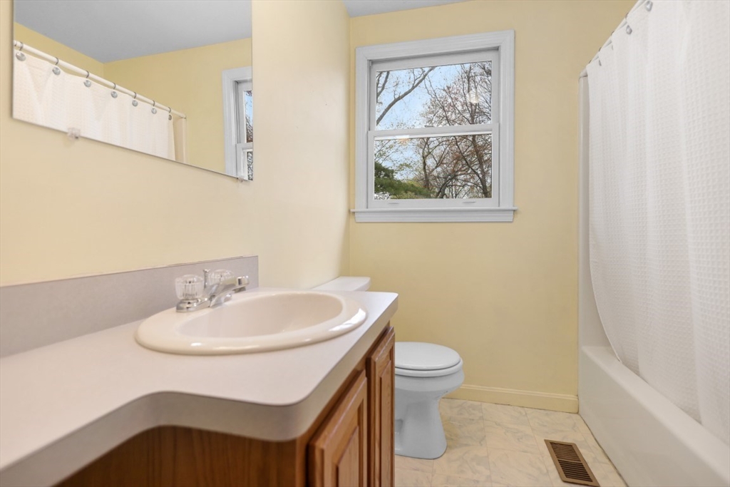 15 Stillwater Road Methuen, MA 01844 - Photo 14 of 19