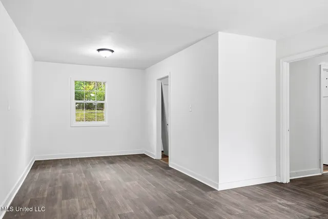 $99,900 | 215 Windsor Drive, Jackson, MS 39209