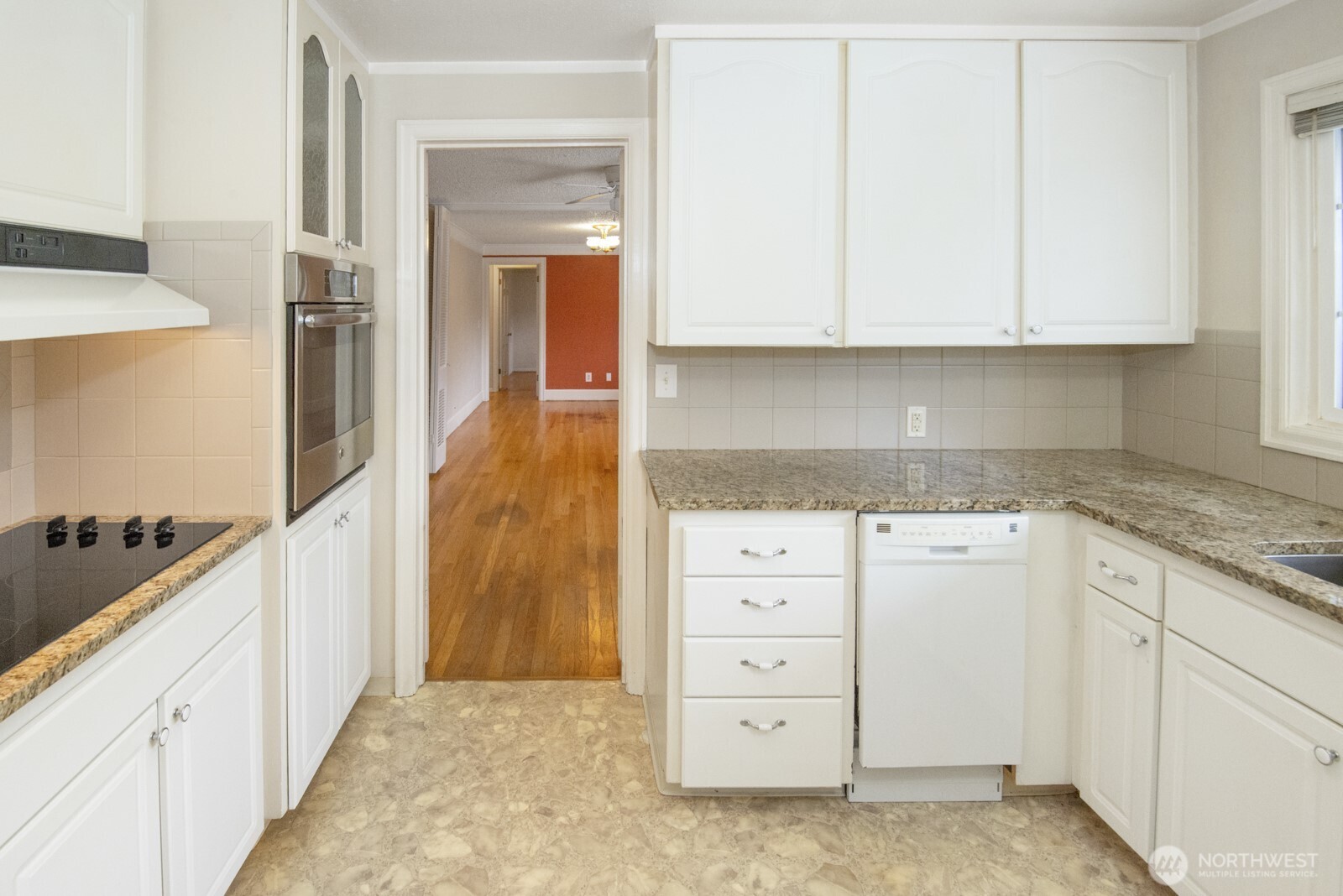 9318 Hipkins Road Southwest Lakewood, WA 98498 - Photo 12 of 31