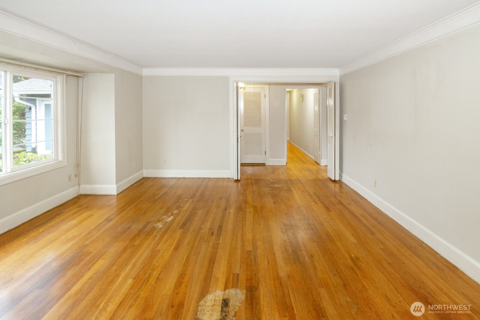 9318 Hipkins Road Southwest Lakewood, WA 98498 - Photo 7 of 31