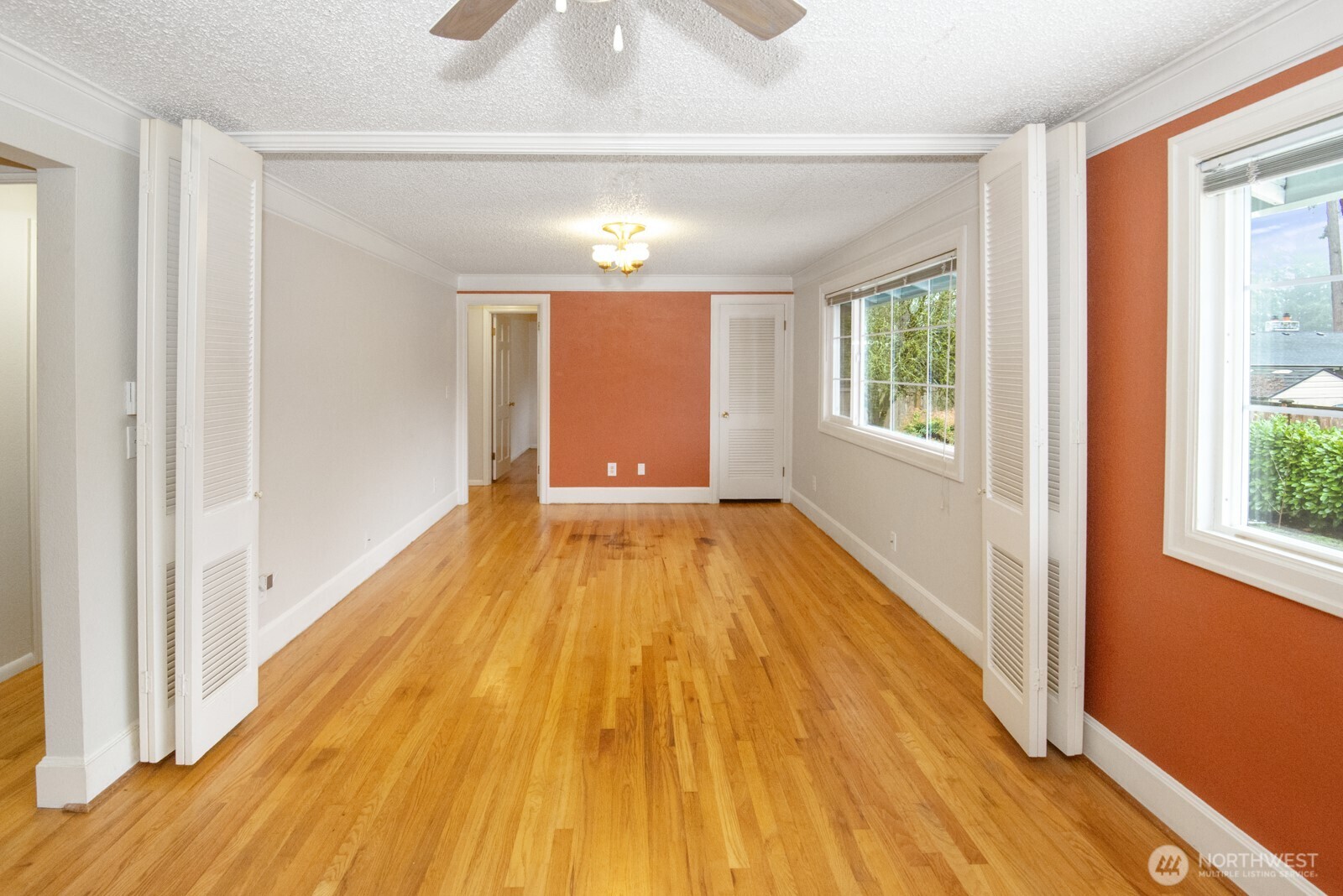 9318 Hipkins Road Southwest Lakewood, WA 98498 - Photo 8 of 31