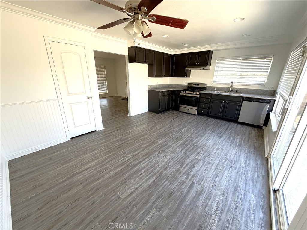 2895 Myers Street Riverside, CA 92503 - Photo 4 of 16