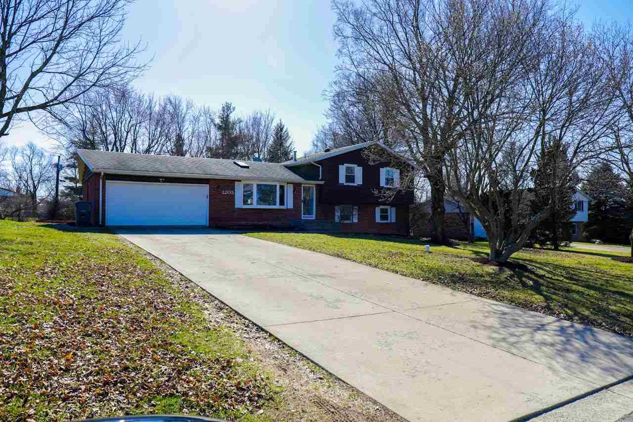 1205 East Cooper Road Muncie, IN 47303 - Photo 3 of 24 Gallery Image 3
