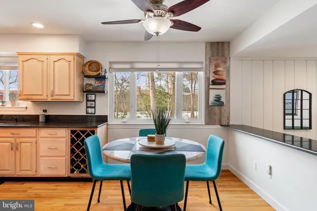 $869,900 | 6102 Sherborn Lane, Springfield, VA 22152