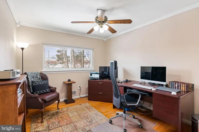 $869,900 | 6102 Sherborn Lane, Springfield, VA 22152