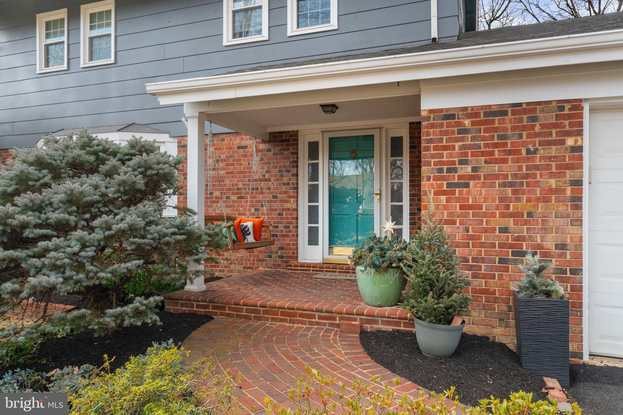 6102 Sherborn Lane Springfield, VA 22152 - Photo 4 of 12