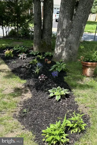 $869,900 | 6102 Sherborn Lane, Springfield, VA 22152