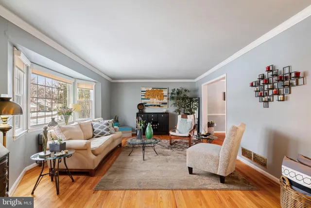 $869,900 | 6102 Sherborn Lane, Springfield, VA 22152