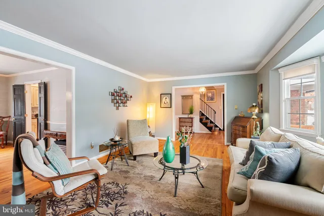 $869,900 | 6102 Sherborn Lane, Springfield, VA 22152