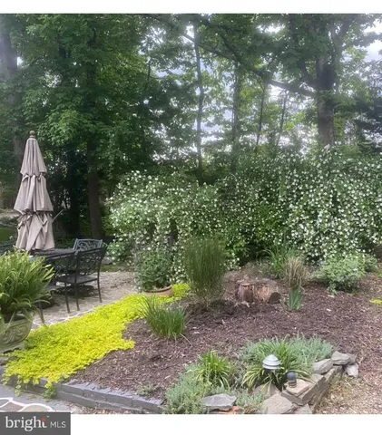 $869,900 | 6102 Sherborn Lane, Springfield, VA 22152