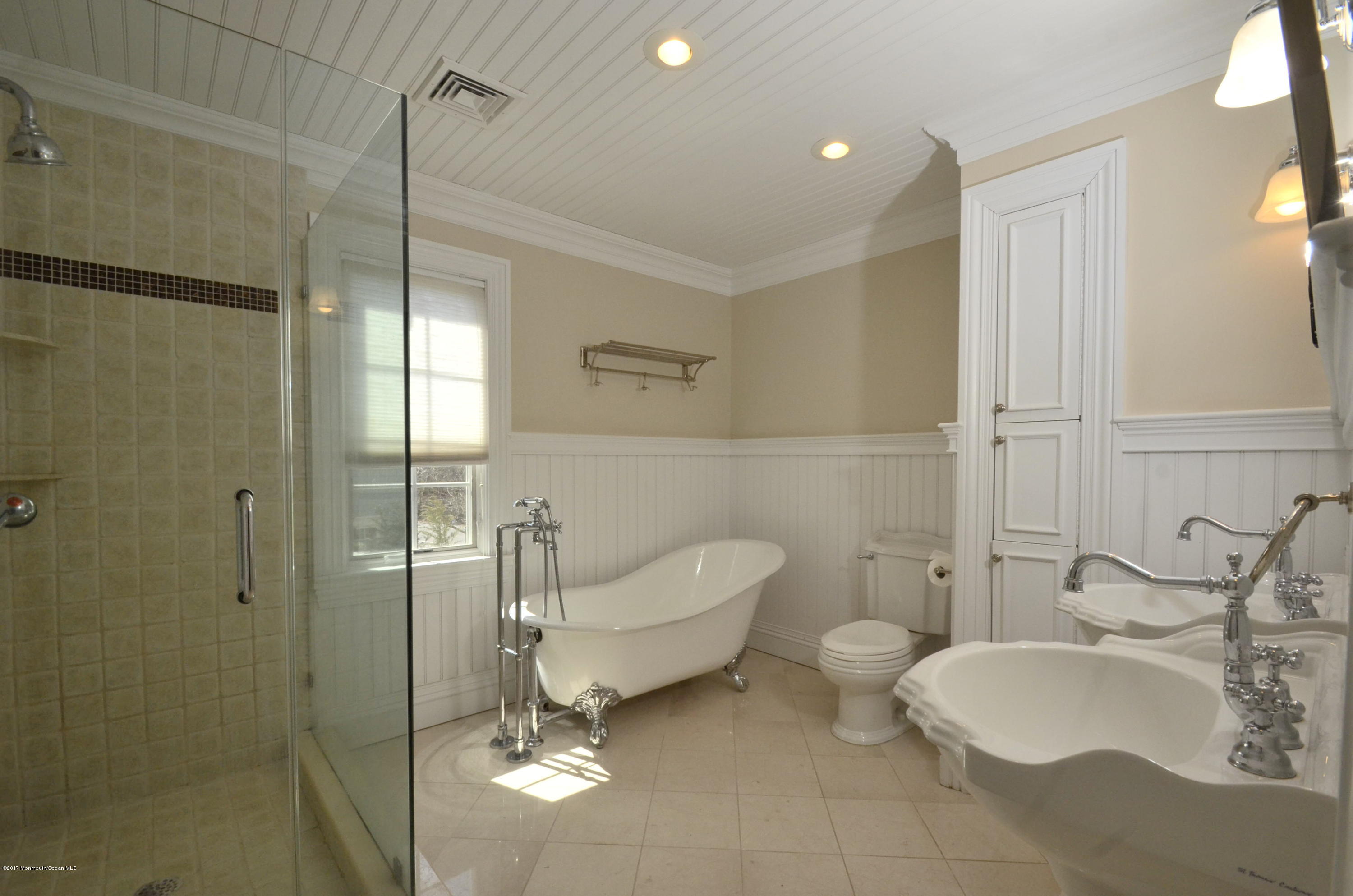 113 Black Point Road Rumson, NJ 07760 - Photo 8 of 17 Master Bathroom