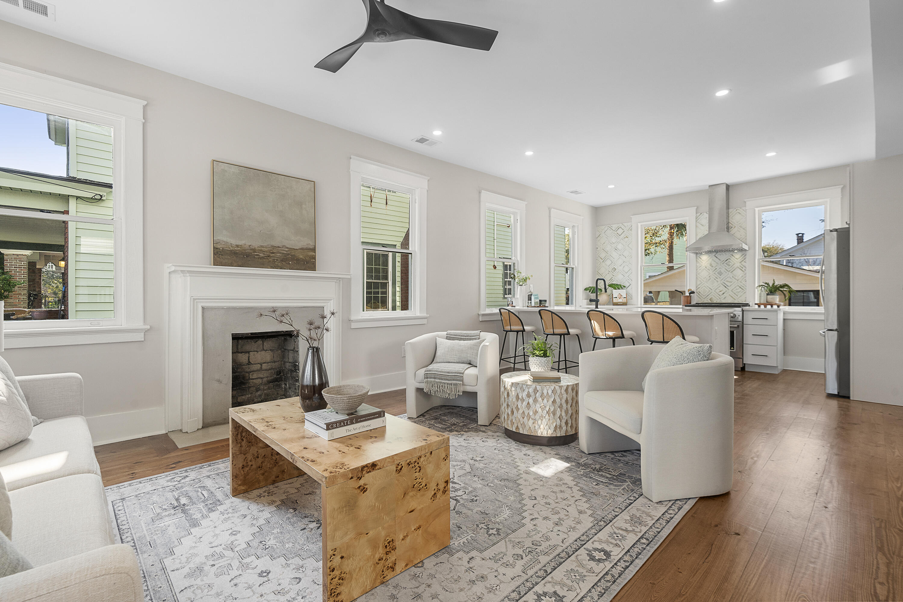 929 Rutledge Avenue Charleston, SC 29403 - Photo 8 of 80 DSC02421
