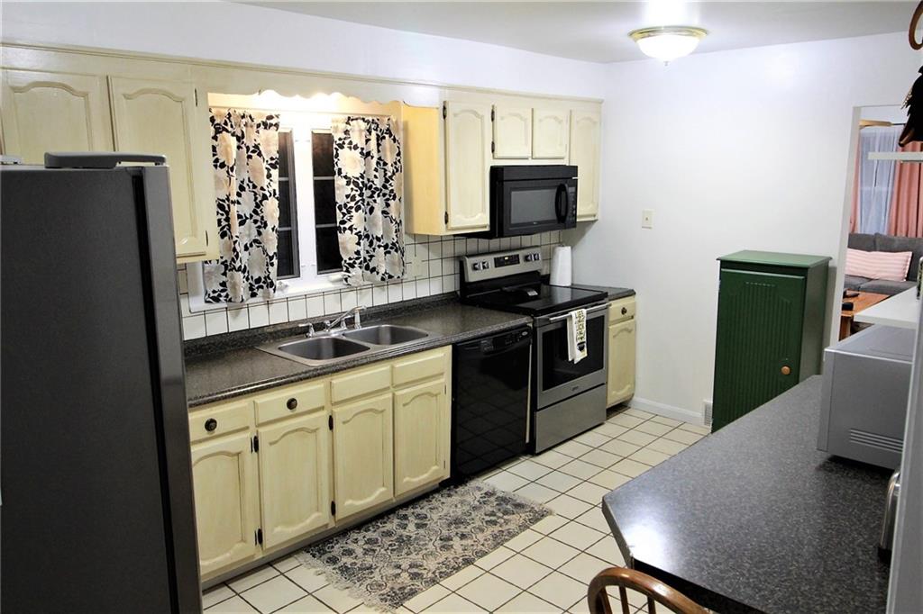 1063 Old Princeton Road New Castle, PA 16101 - Photo 5 of 22