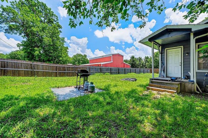 305 South Church Street Blue Ridge, TX 75424 - Photo 16 of 27