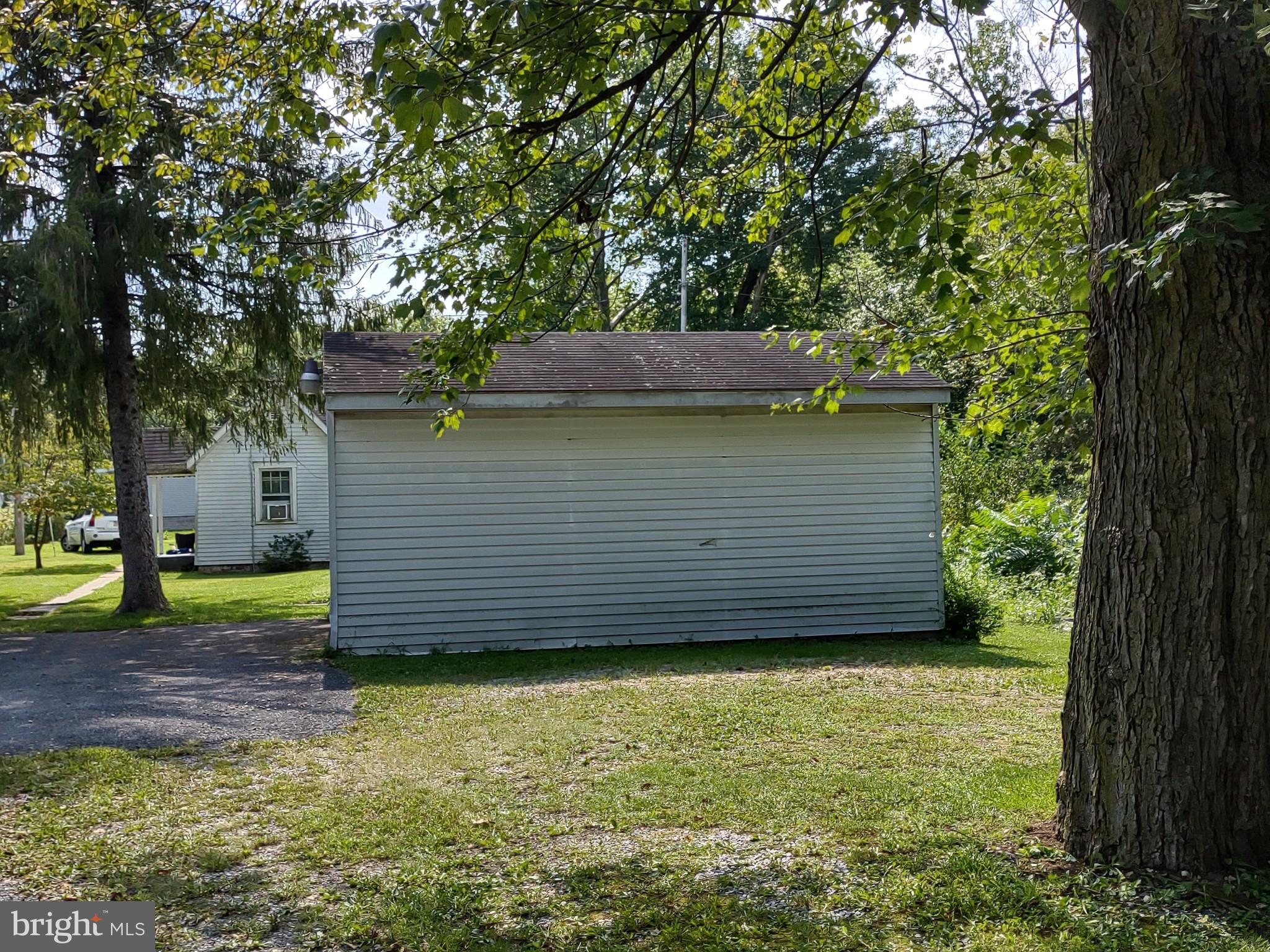 4159 Sycamore Grove Road Chambersburg, PA 17202 - Photo 4 of 23 several venue areas