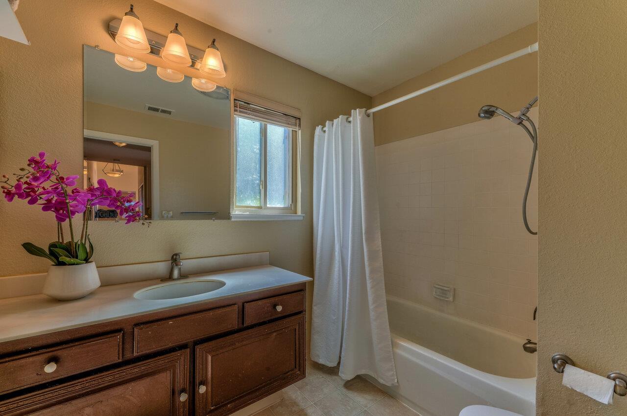22580 Murietta Road Salinas, CA 93908 - Photo 27 of 44 Gallery Image 27