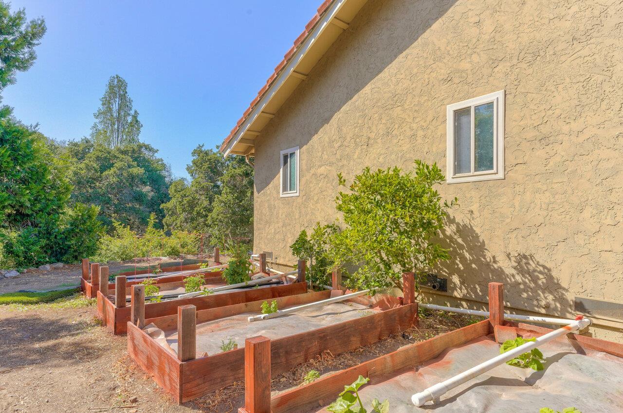 22580 Murietta Road Salinas, CA 93908 - Photo 30 of 44 Gallery Image 30