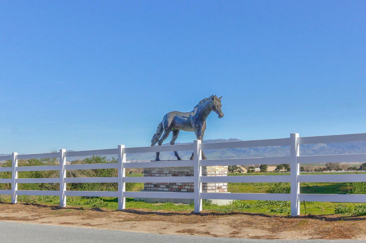 22580 Murietta Road Salinas, CA 93908 - Photo 39 of 44 Gallery Image 39