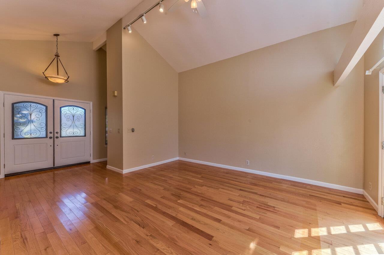 22580 Murietta Road Salinas, CA 93908 - Photo 5 of 44 Gallery Image 5