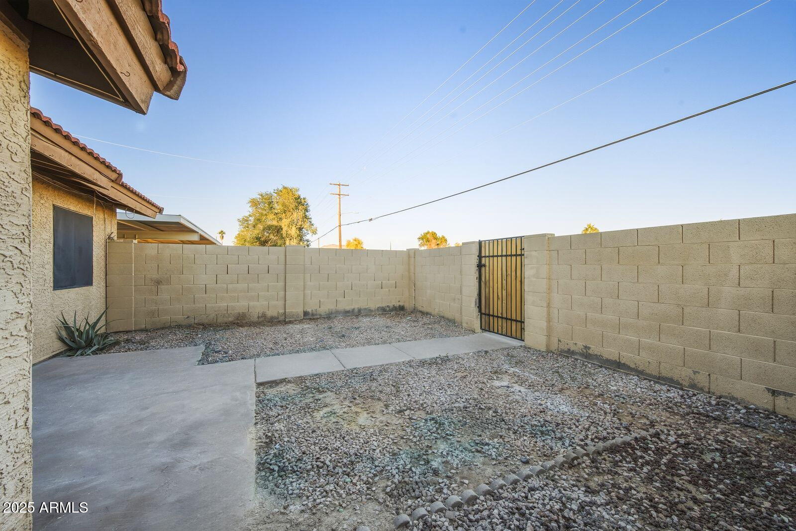 9953 East Billings Street, Unit 3 Mesa, AZ 85207 - Photo 2 of 16 3