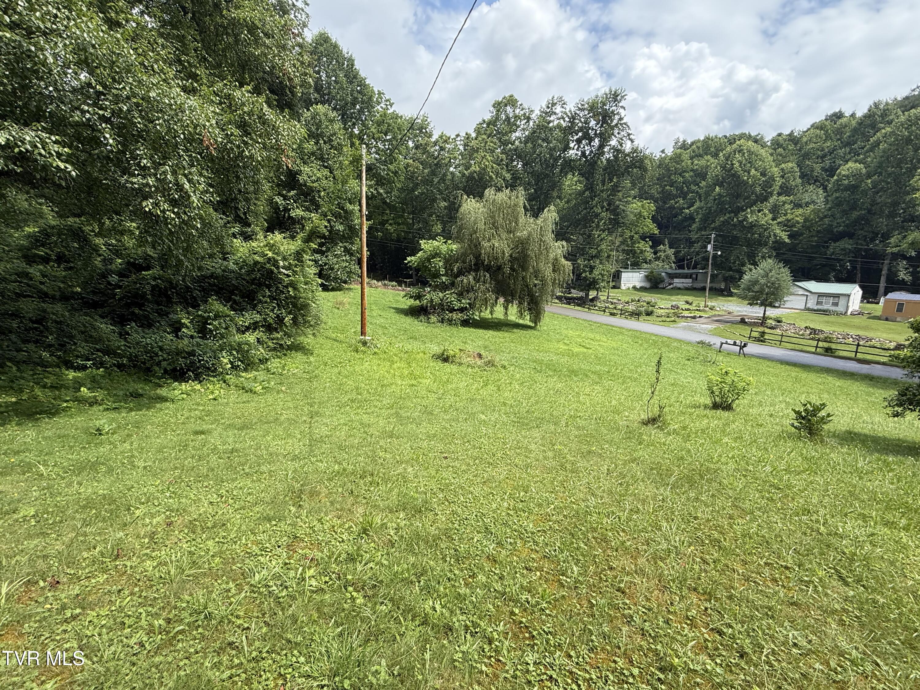 201 Mill Creek Road Elizabethton, TN 37643 - Photo 12 of 18 IMG_4392