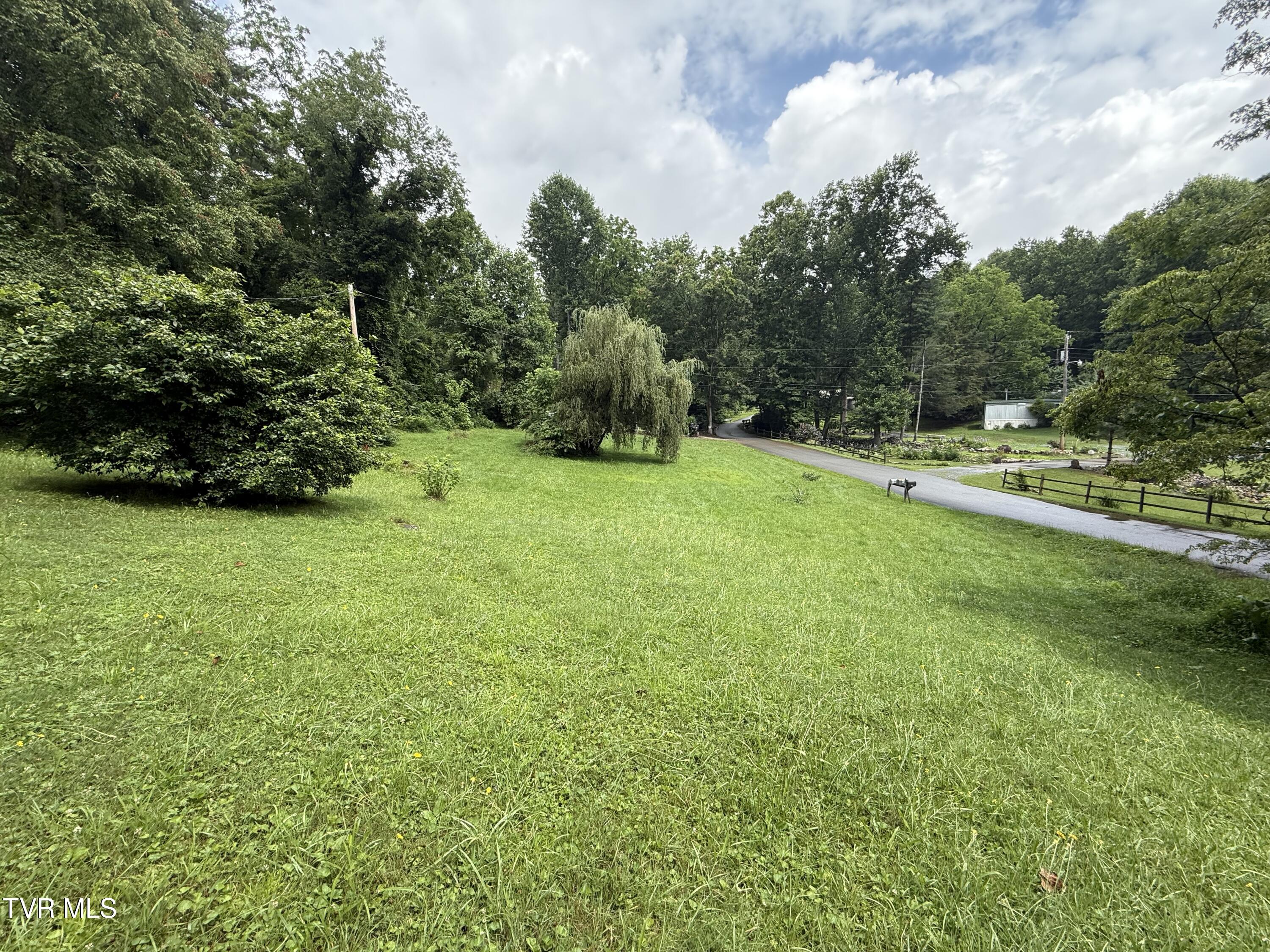 201 Mill Creek Road Elizabethton, TN 37643 - Photo 15 of 18 IMG_4386