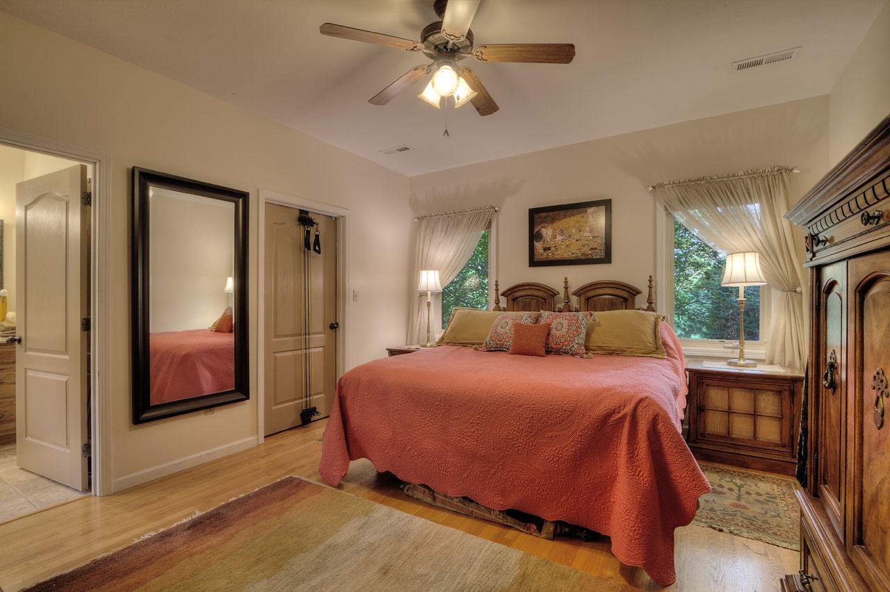 1007 Quail Ridge Lane Dandridge, TN 37725 - Photo 16 of 39 Gallery Image 16