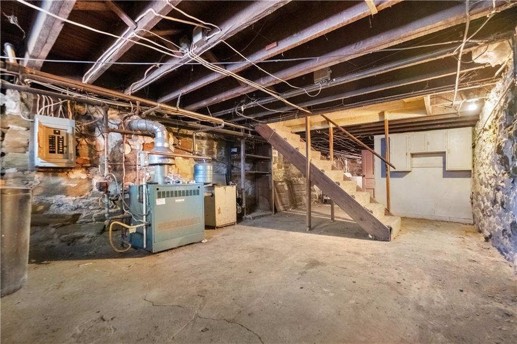 4427 Howley Street Pittsburgh, PA 15224 - Photo 30 of 34 4431 Howley