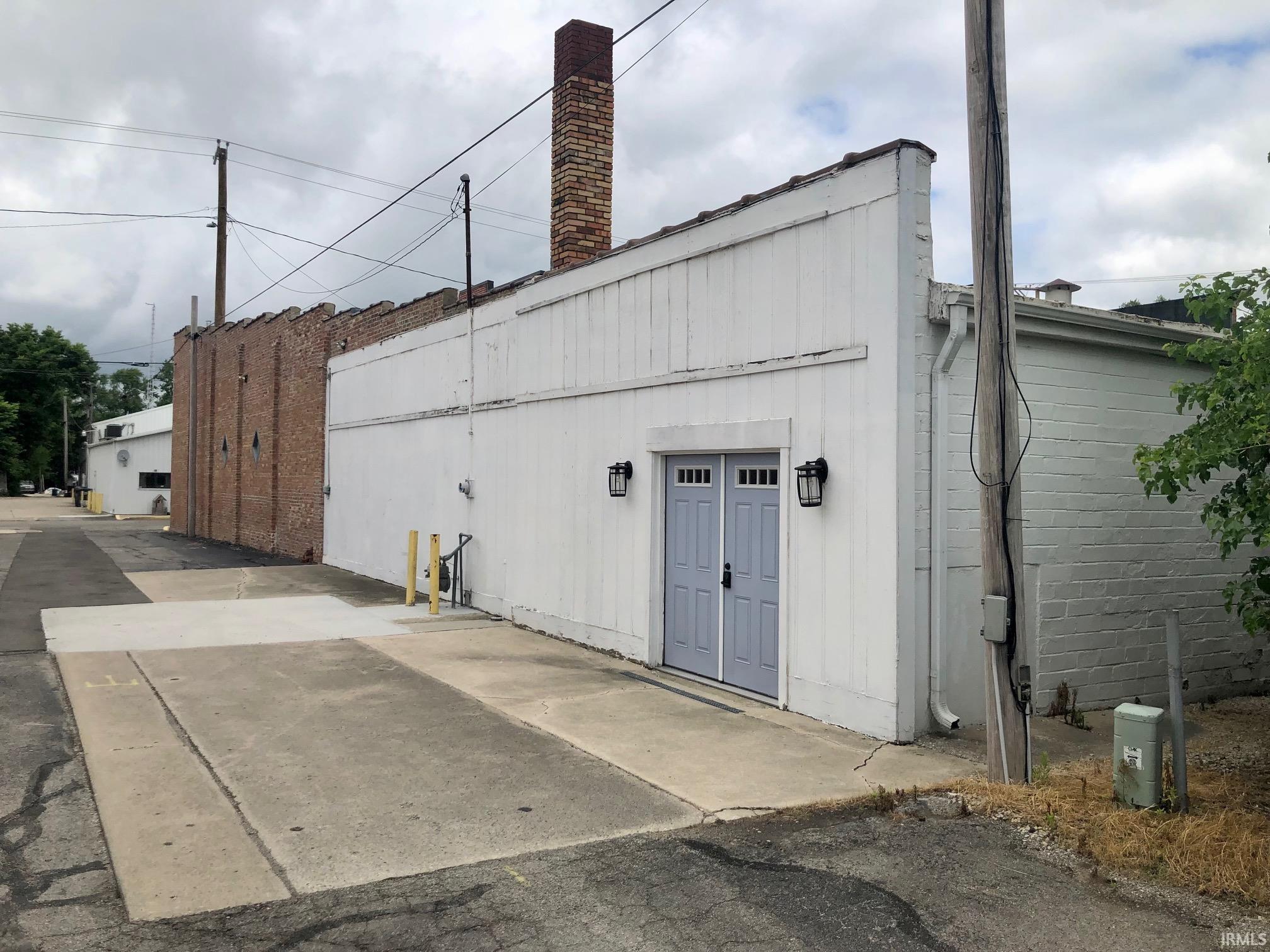 109 West Elm Street Gaston, IN 47342 - Photo 3 of 16