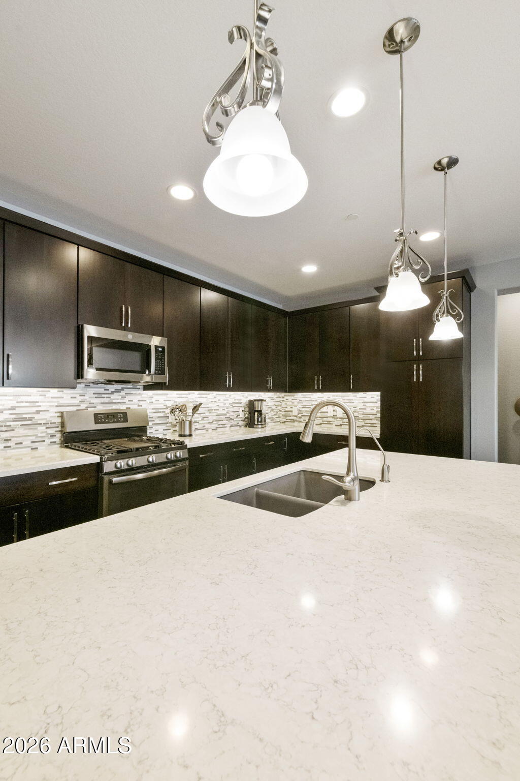 4777 South Fulton Ranch Boulevard, Unit 1086 Chandler, AZ 85248 - Photo 16 of 67 Kitchen