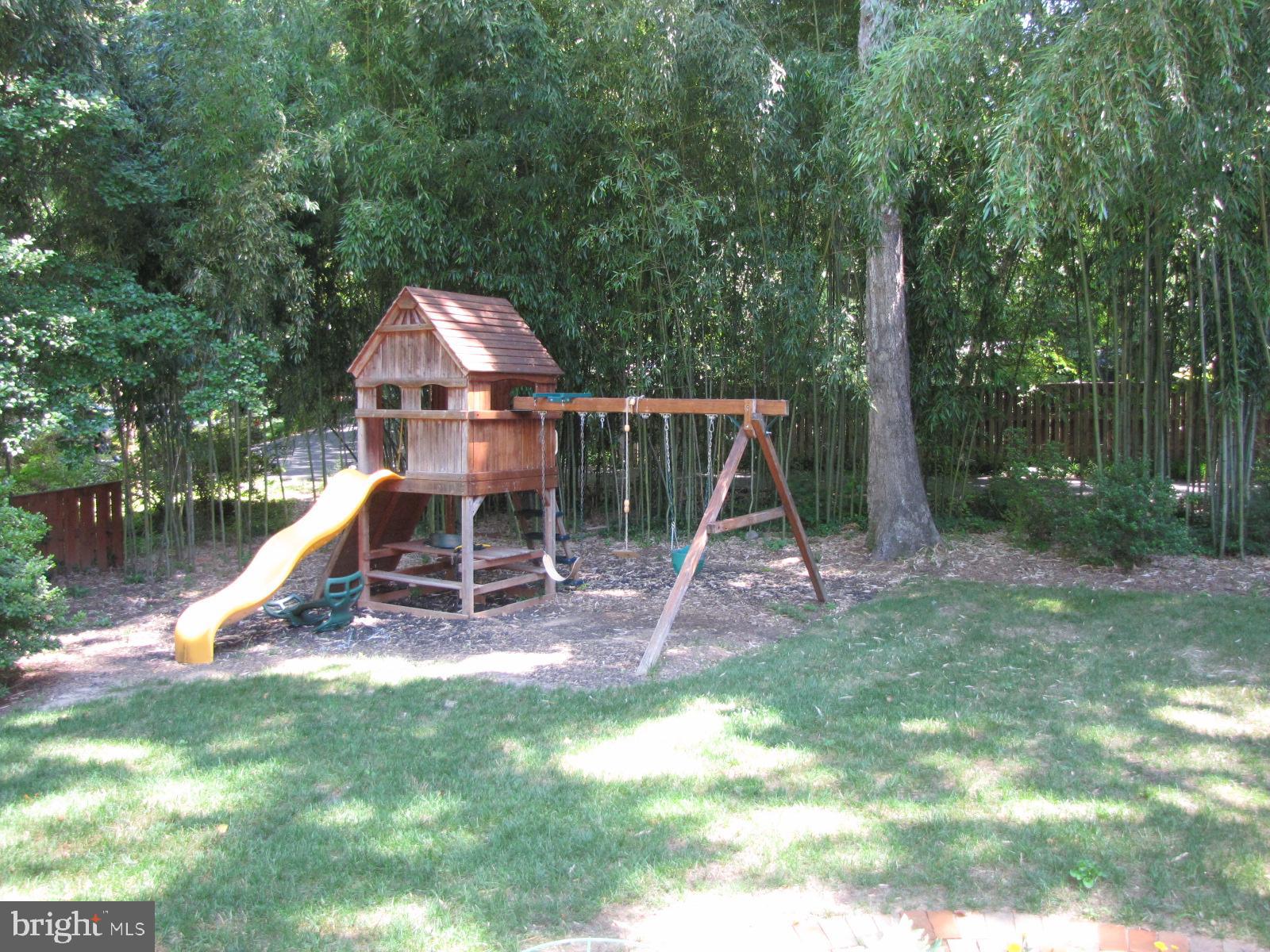 10220 Vale Road Vienna, VA 22181 - Photo 16 of 17