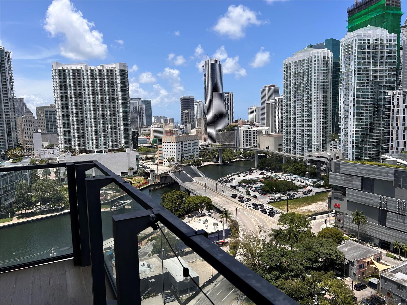 88 Southwest 7th Street, Unit 1511 Miami, FL 33130 - Photo 6 of 19