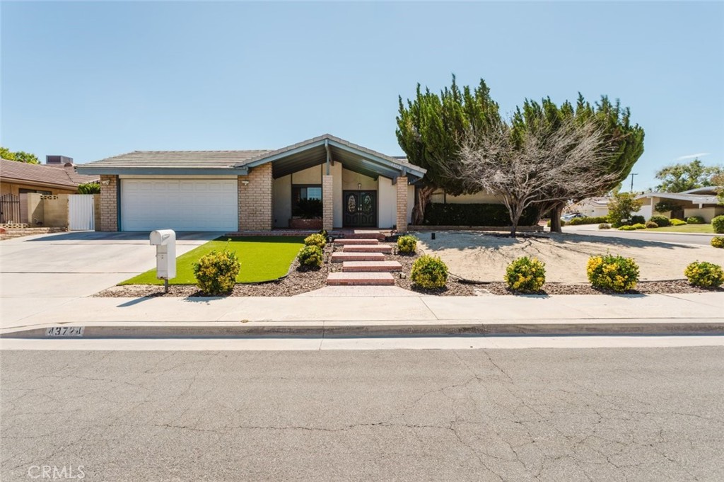 43724 Secure Place Lancaster, CA 93536 - Photo 3 of 65
