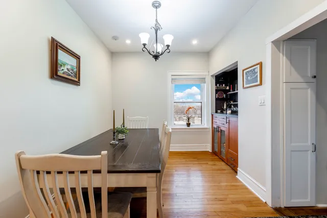 $247,000 | 819 Lake Street, Unit 3W, Oak Park, IL 60301